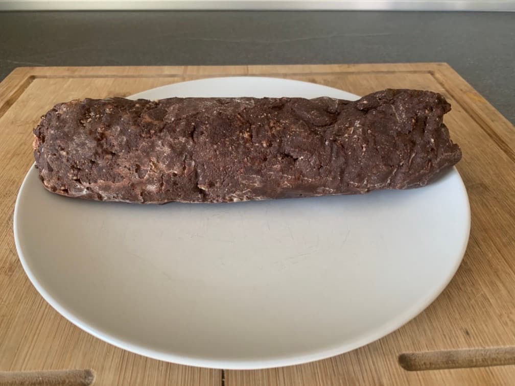 Salame di cioccolato senza zucchero e senza uova – low carb e chetogenico